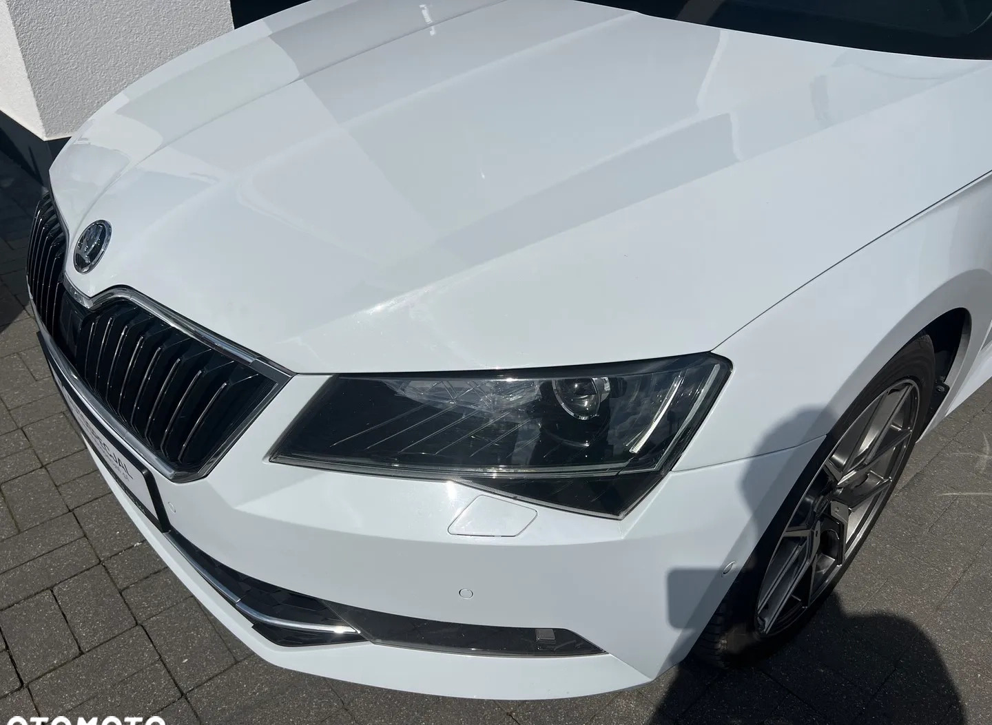 Skoda Superb cena 84900 przebieg: 145798, rok produkcji 2016 z Dukla małe 466